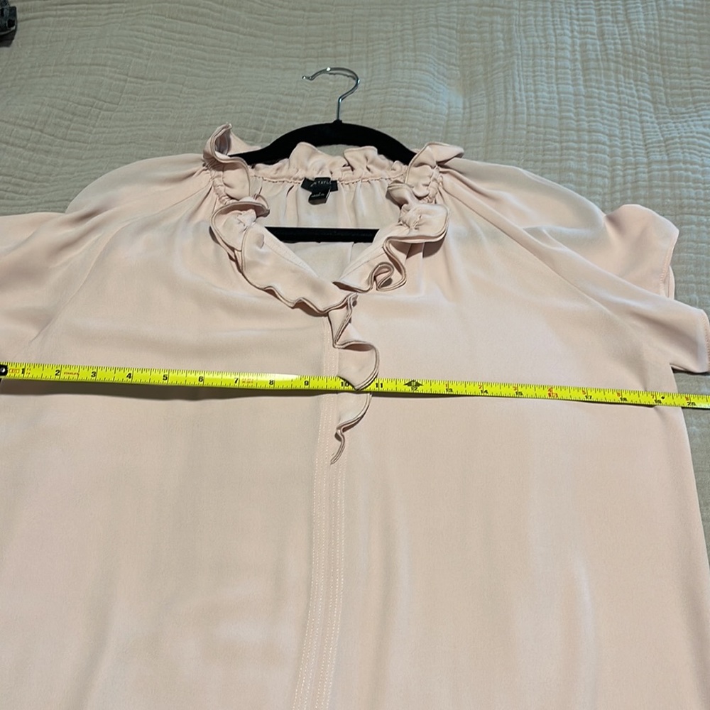 EUC Ann Taylor Ruffle Blouse - small - Picture 4 of 8